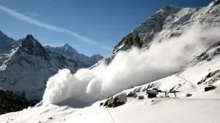 Pericole la drumetii -  avalanse si lavine