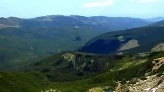Remarcare traseu banda rosie - muntii LOTRULUI - Asociatia Montana Carpati (Muntii Lotrului)