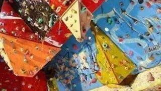 Panoul si scoala de escalada Ecran Club